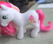 Strawberry Surprise MLP G3 My Little Pony Hasbro 2008