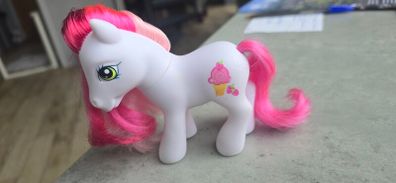 Strawberry Surprise MLP G3 My Little Pony Hasbro 2008