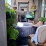 Garden/Jacuzzi Image 7