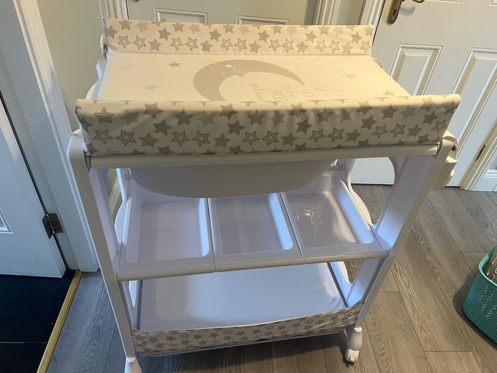 Babylo Baby Changing Unit