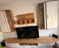 Media wall unit