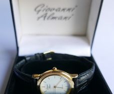Working WATCH Women's Giovanni Almani  Quartz in original box