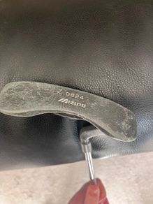 Mizuno putter with head cover