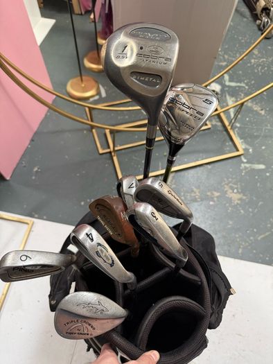 set golf clubs