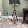floor lamp Image 4