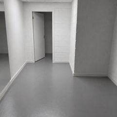 Beauty Room for Rent