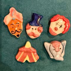 Porcelain circus feves (beans)