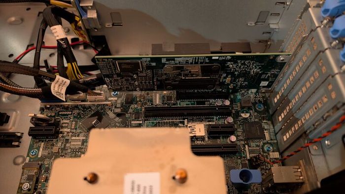 Dell PowerEdge T340 Tower Server | Xeon | iDRAC 8-Bay LFF | No RAM/Drives  Bundle Available | Homelab