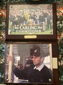 Manchester United plaques free postage