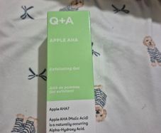 q + a exfoluating gel. New