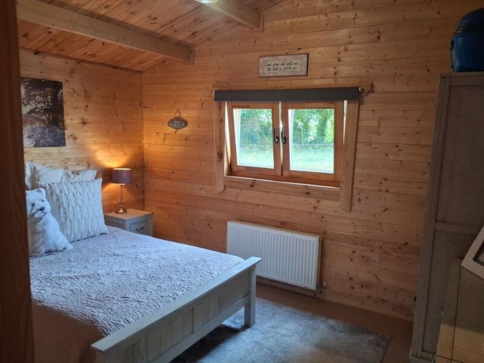 Log cabin
