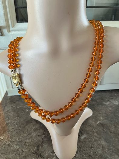 amber necklace