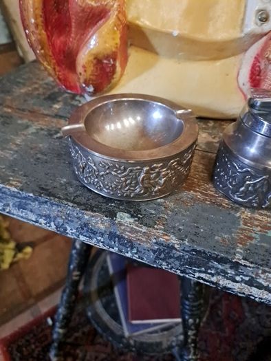 Vintage Ash Tray /Lighter