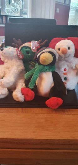 Collection of Christmas Themed Beanie Bears