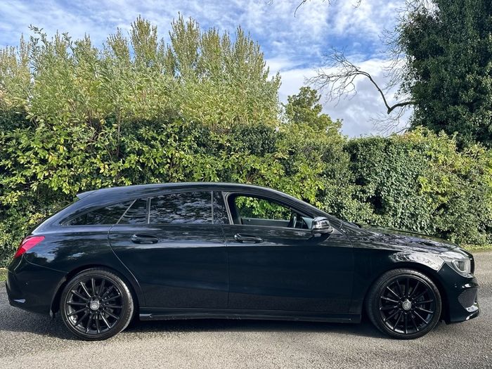 Mercedes Benz Cla Shooting brake Amg