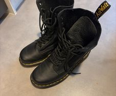 Dr. Martens 1490 Leather Boots UK 5 Excellent Condition