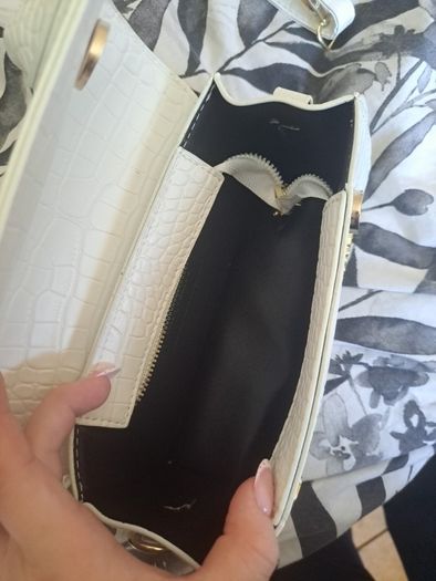 womens bag not real