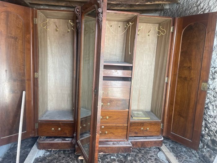 Vintage Wardrobe