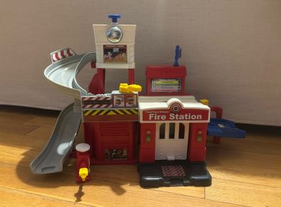 Toot toot driver garage and cars