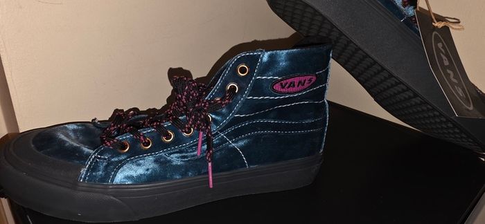 Vans Men's Sk8-Hi 138 Decon Alex Knost/Lee-Ann Curren in Beautiful Velvet