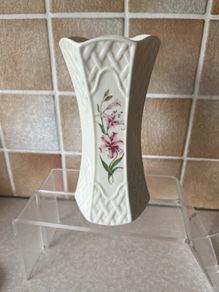 Belleek Country Trellis 7" Vase
