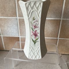 Belleek Country Trellis 7" Vase