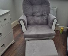 babylo rocking chair with footstool