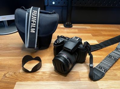 Fujifilm Finepix HS20EXR 24-720mm