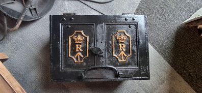 Victorian travelling paymaster safe