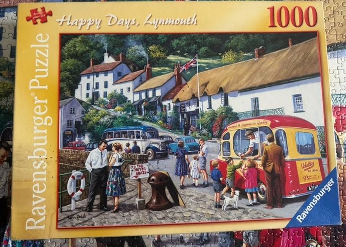 1000 puzzle/ jigsaw
