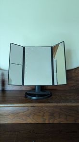 Tri-fold LED make up mirror