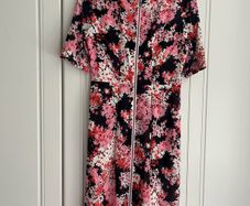 Floral fitted dress