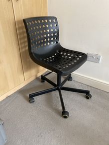 Desk chair