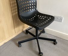 Desk chair