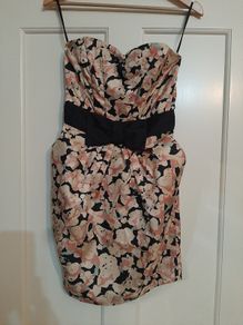 H&M Pink black floral dress (US Size 6 / EUR 36)