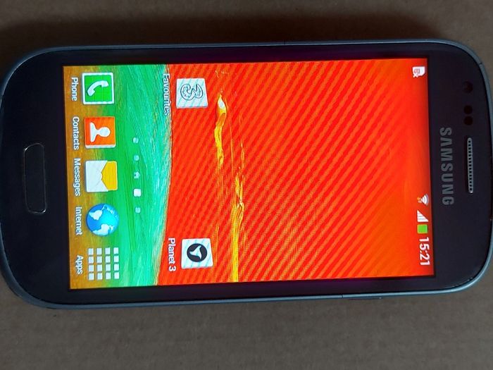 Samsung Galaxy SIII, Model GT-I8200N, 8GB, in excellent condition