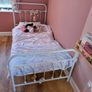 2 x single beds Image 2