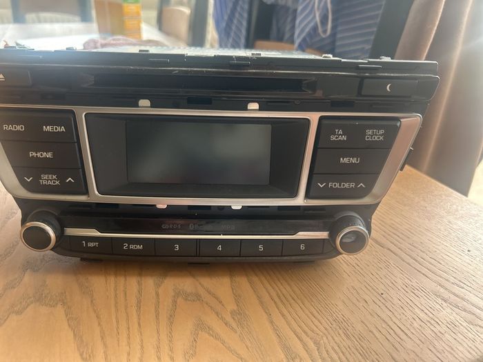 Hyundai i20 2015 radio