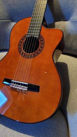 Valencia CG-180 classical guitar