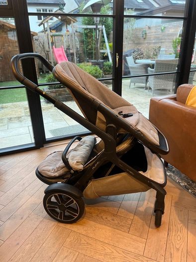 Nuna Demi Grow - complete travel system