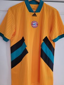 Bayern Munich soccer jersey