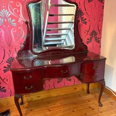 Antique dressing table