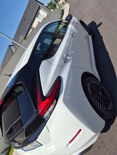 Nissan leaf 62KW