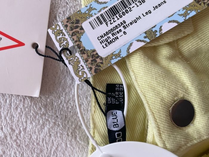 BNWT Boohoo Lemon Yellow High Rise Straight Leg Jeans Size UK 6 Raw Hem