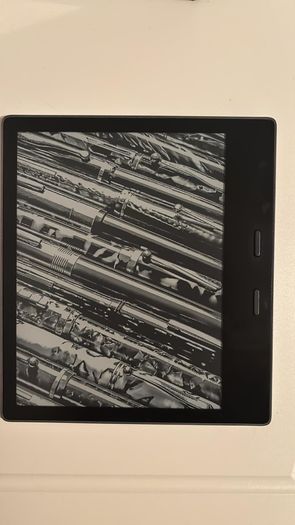 Kindle Oasis 10th Generation 32 GB Excellent Condition