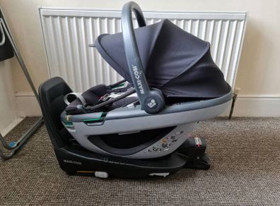 maxi cosi coral and familyfix 3 isofix base