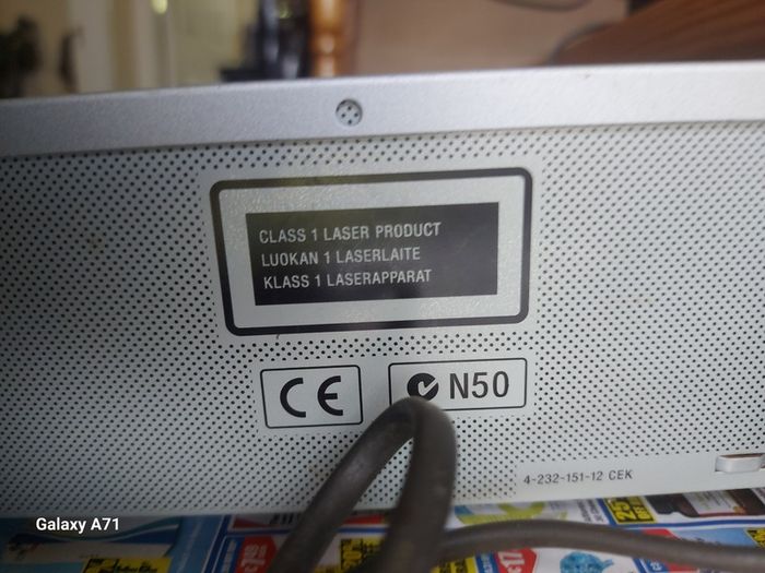 Sony Compact Disc Player, Model CDP-XE270, in excellent condition and working perfect