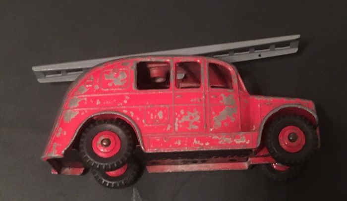 Dinky Toys 1/43 Streamlined Fire Engine