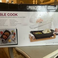 Princess Table top electric cooker as new