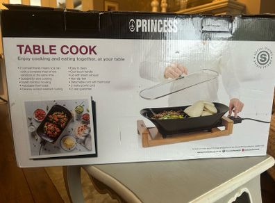 Princess Table top electric cooker as new